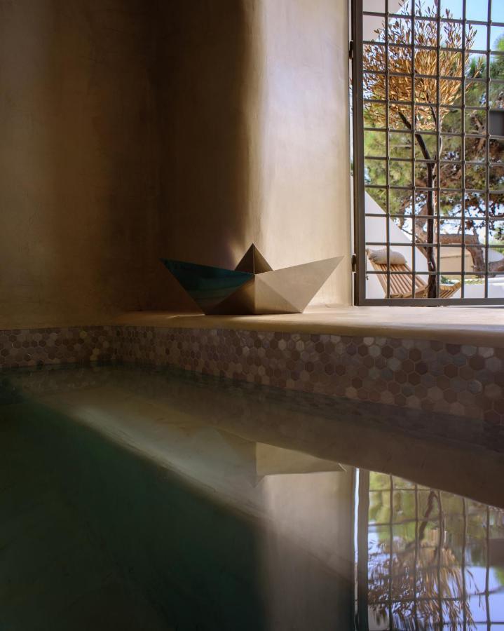 Oia Treasures Art Suites Exterior photo