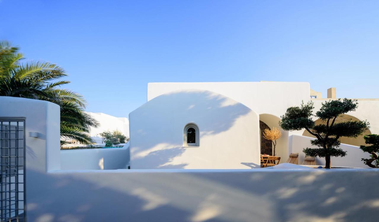 Oia Treasures Art Suites Exterior photo